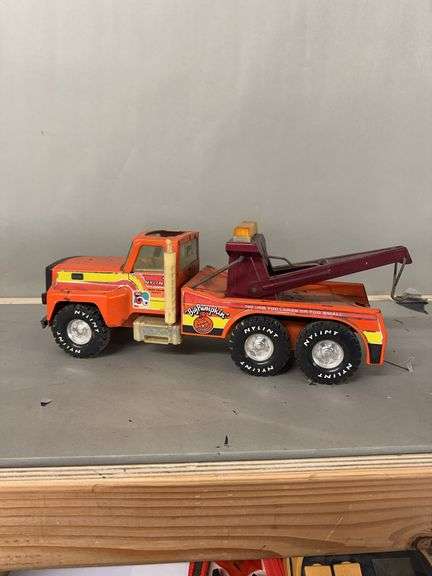 Nylint Big Pumpkin Tow Truck image