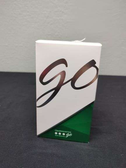 GLO TEETH WHITENING KIT image