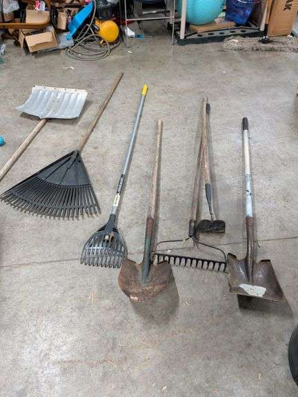 RAKE - ROUND AND SQUARE NOSE SHOVELS - HOE - LEAF RAKES AND SNOW SHOVEL image