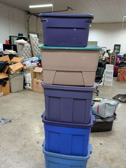 5 STORAGE TOTES DIFFERENT SIZES image