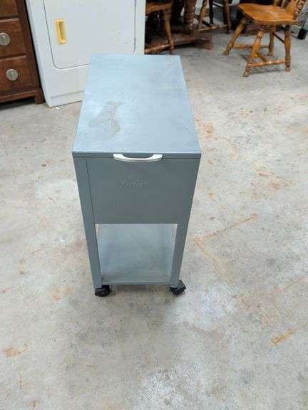 OXFORD METAL CABINET ON ROLLERS - 13X25X29 image