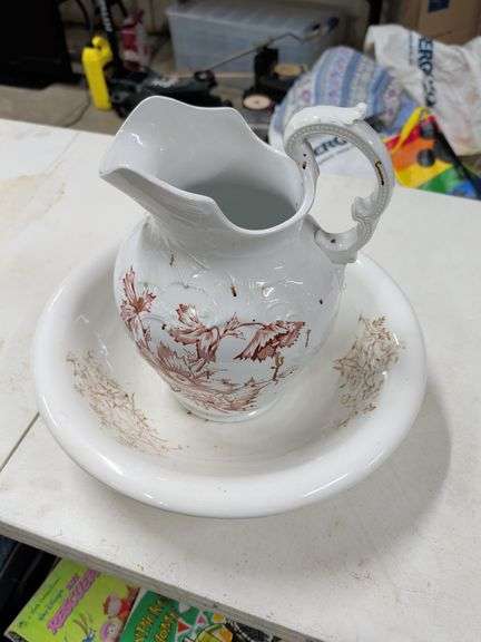 PITCHER AND BOWL image