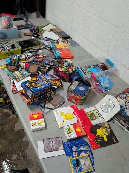 POKEMON CARDS - MAGIC CARDS - DICE MASTERS - DUNGEON AND DRAGONS - COMIC BOOKS - MONSTER RANCHER - AND ETC - LARGE AMOUNT image