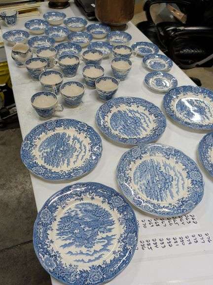 OLDE STAFFORDSHIRE BY SALEM CHINA ENGLAND AND COLONIAL VILLAGE - DISHES - SAUCERS - CUPS AND BOWLS image
