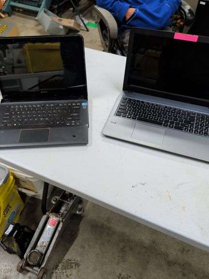 ASUS AND VAIO LAPTOPS NO CHARGER image