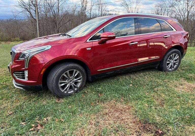 2023 Cadillac XT5 Premium Luxury AWD SUV image