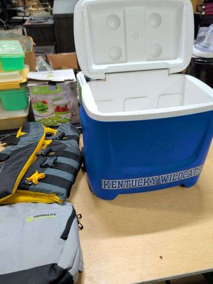 IGLOO COOLER WITH WHEELS - LIFE JACKET - INSULATED COOLER image