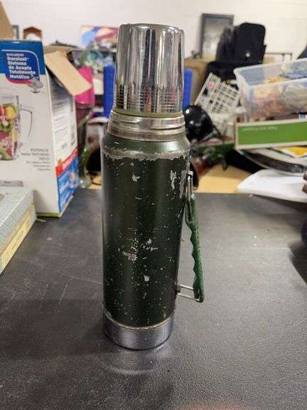 VINTAGE- ALADDIN STANLEY- THERMOS- image