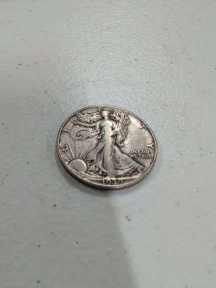 1939 WALKING LIBERTY SILVER HALF DOLLAR image