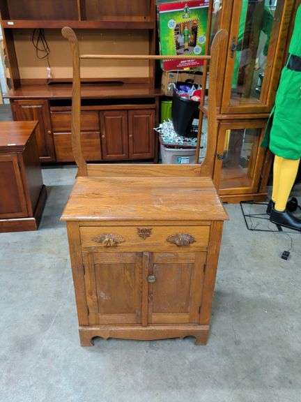 OAK WASH STAND WITH TOWEL RACK 27X16X55 image