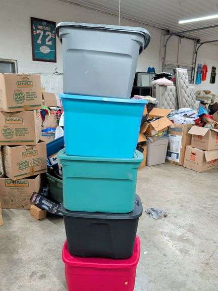 5 18 GALLON STORAGE TOTES image