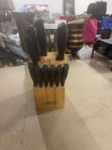 FARBERWARE- KNIFE BLOCK SET- NOT A COMPLETE SET- image