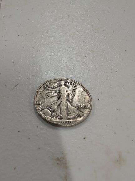 1939 WALKING LIBERTY SILVER HALF DOLLAR image