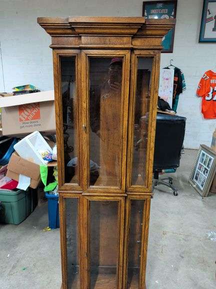 LIGHTED CURIO CABINET 3 SHELVES 26X14X73 image