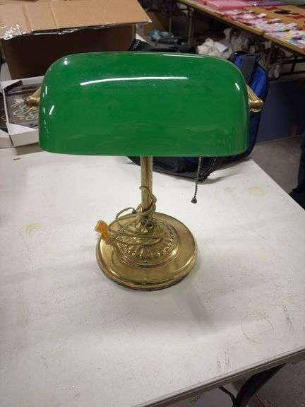 BANKER’S DESK LAMP image
