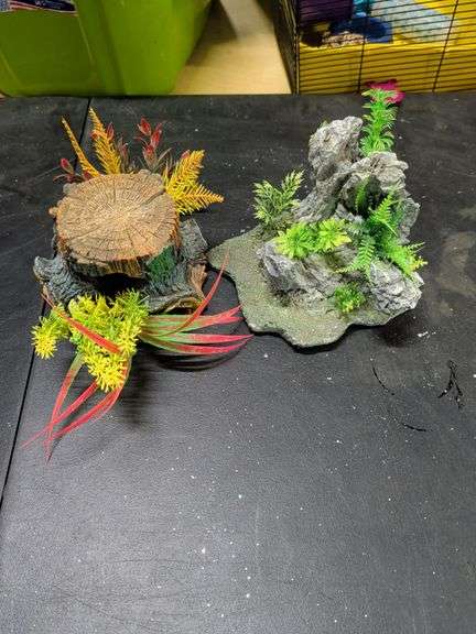 AQUARIUM DECOR image