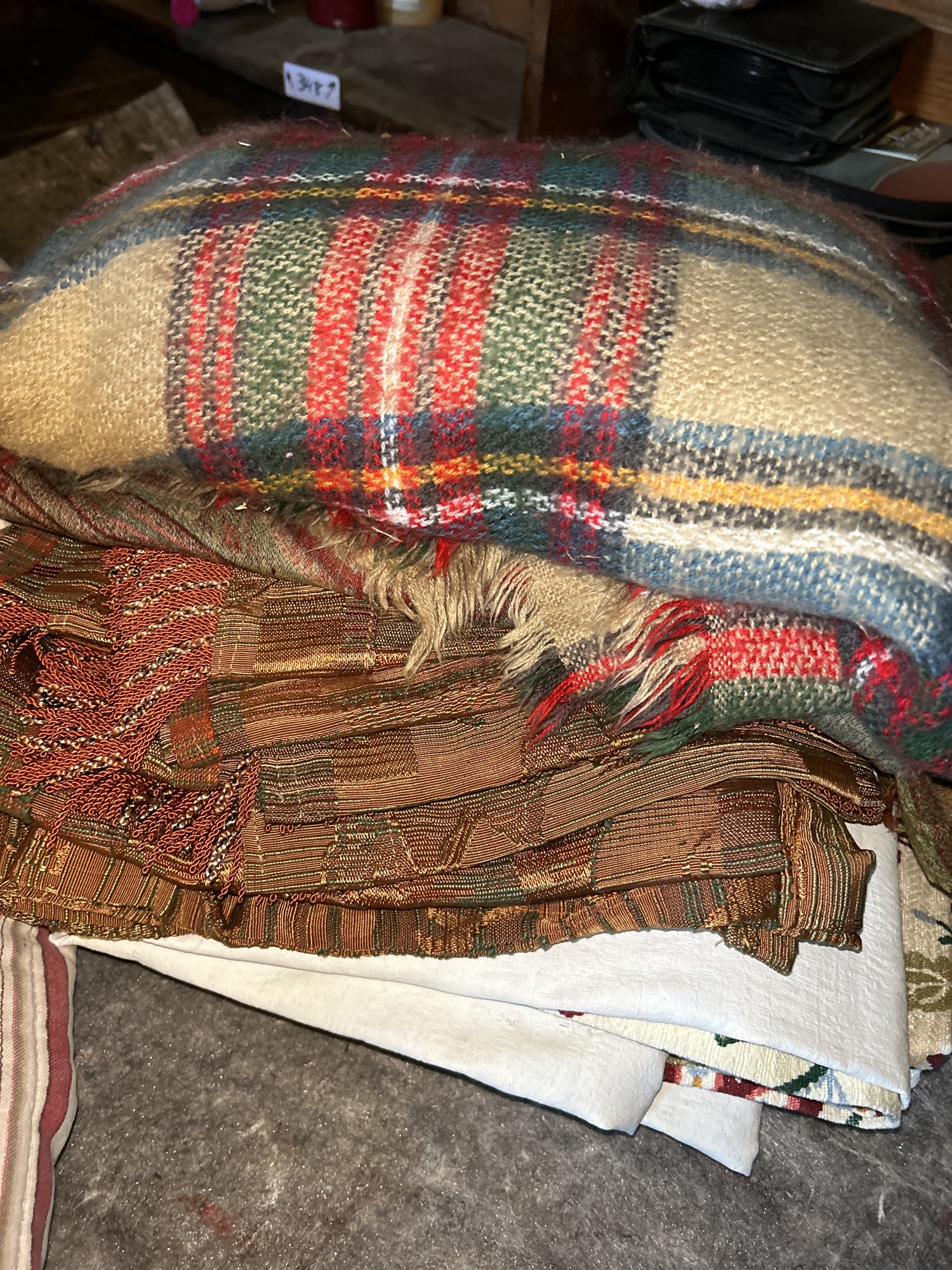 Lot image 2