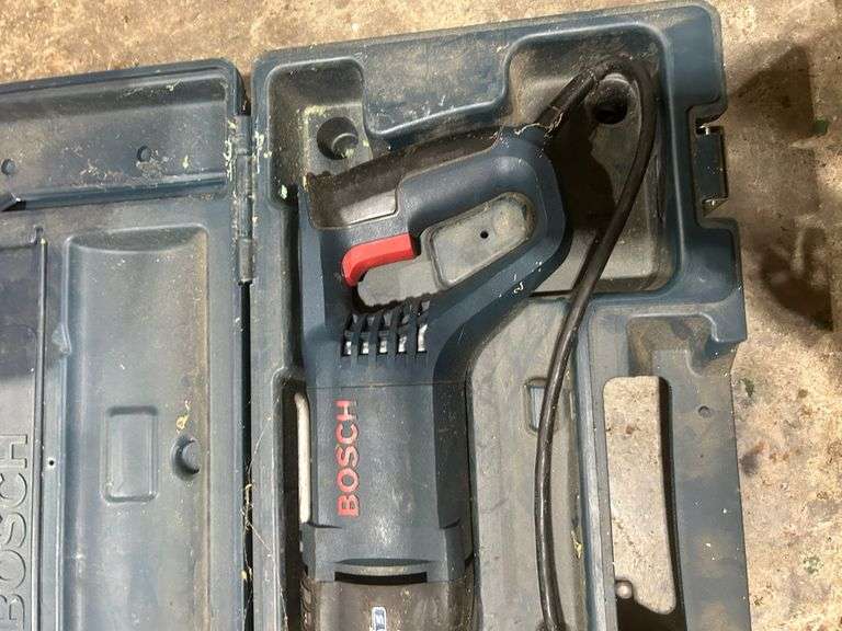 Bosch Reciprocating Saw with Case