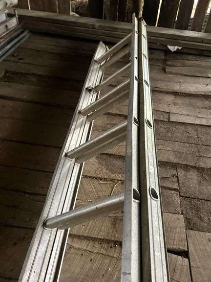 Aluminum Extension Ladder
