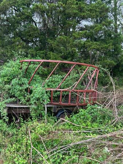 Farm Hay Wagon & Hay Ring