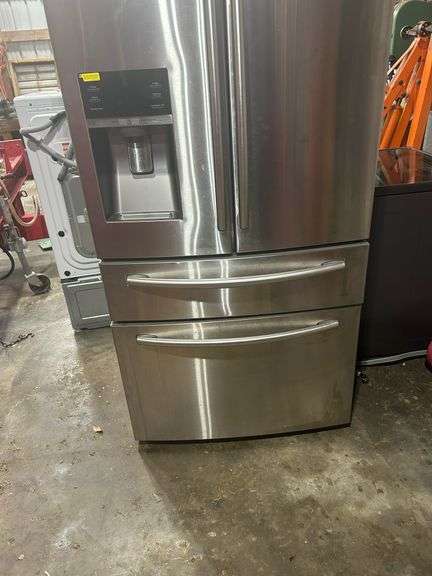Samsung Stainless Steel French Door Refrigerator with Ice & Water Dispenser