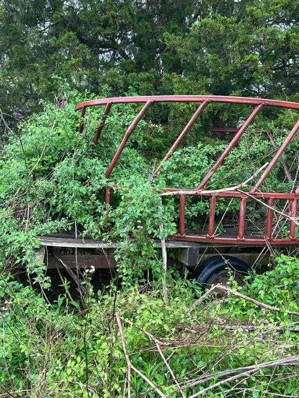 Farm Hay Wagon & Hay Ring