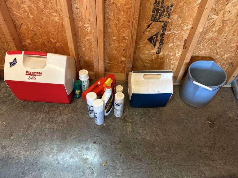Igloo Playmate Elite and Little Playmate Coolers with Assorted Sprays image