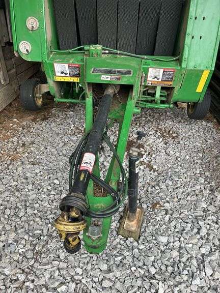 John Deere 457 Standard Round Baler