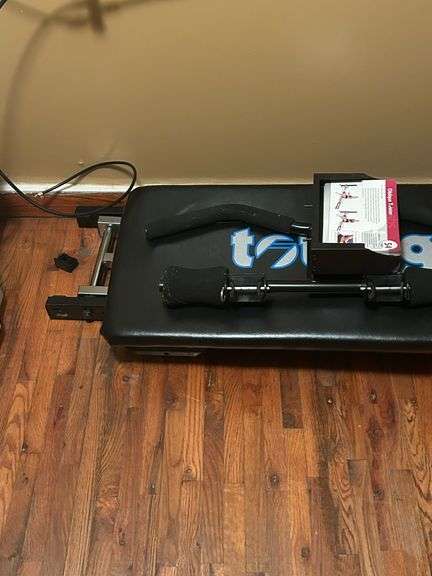 Total Gym Exercise Machine with Attachments and Oblique Twister Cards