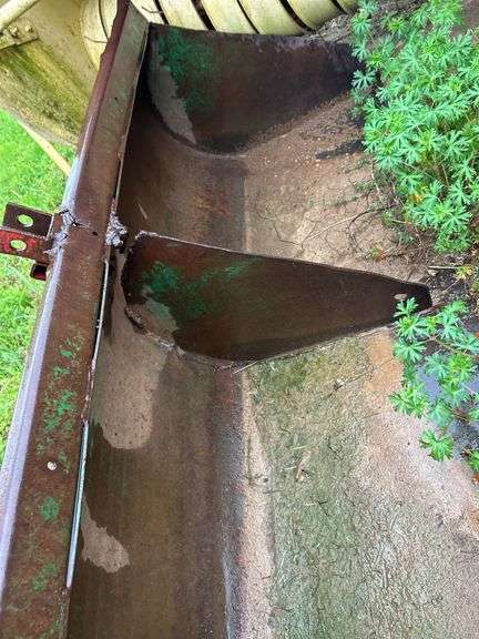 Tractor Front End Loader Bucket Attachment
