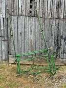 Spray boom arms
