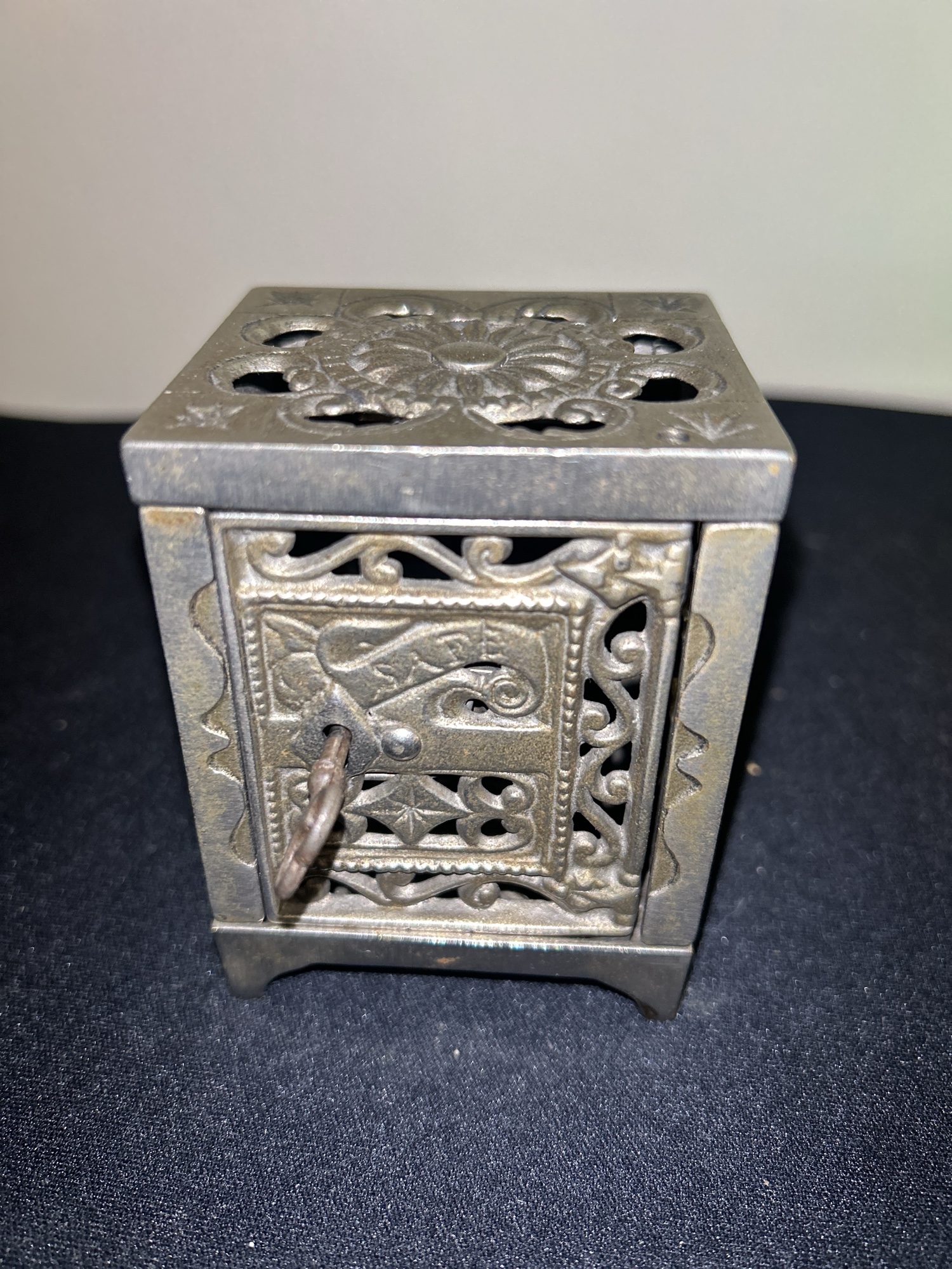 Lot image 1