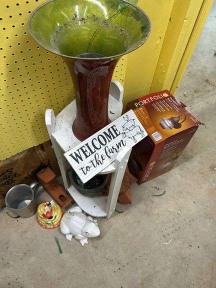 Mixed Lot:  Decorative Items, Outdoor Light, Planter & Welcome Sign image