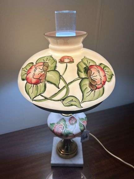 Floral Decorated Table Lamp image