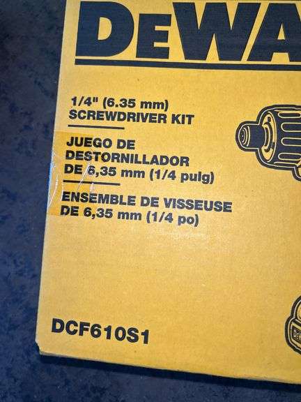 DeWalt DCF610S1 1/4" Screwdriver Kit