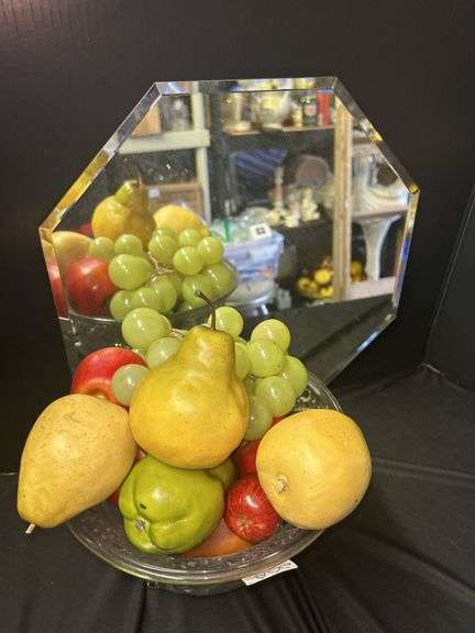 Decorative Fruit Bowl with Octagon Mirror image