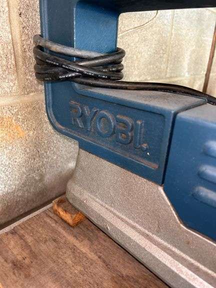Ryobi SC155 16" Scroll Saw