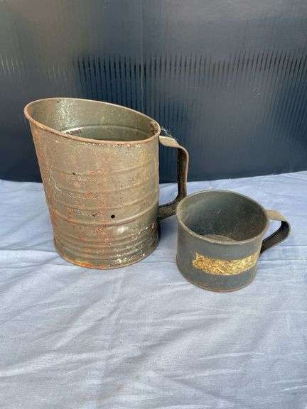 Bromwell's Measuring Sifter and Cup image