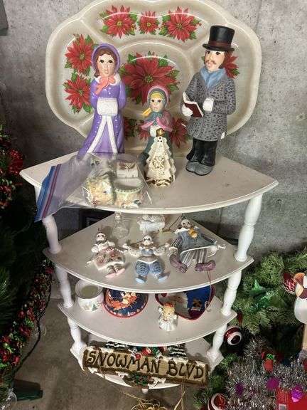 Holiday Decorations and Figurines image