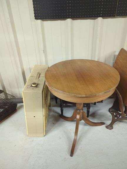 Accent Tables with Fan image