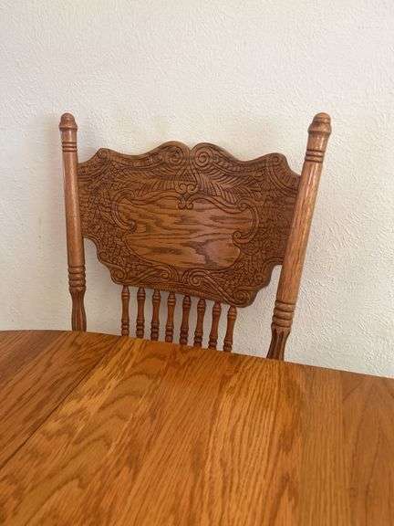 Round Oak Dining Table with Four Chairs