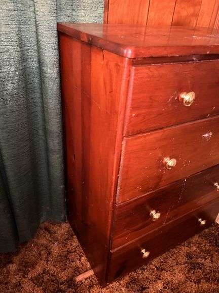 Wood 4-Drawer Dresser