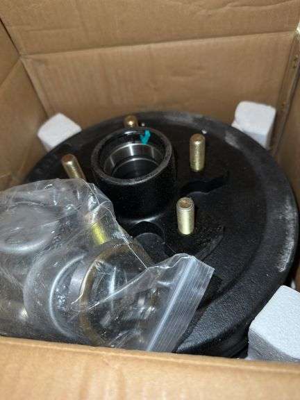Trailer Axle Hub Assembly with Bearings image