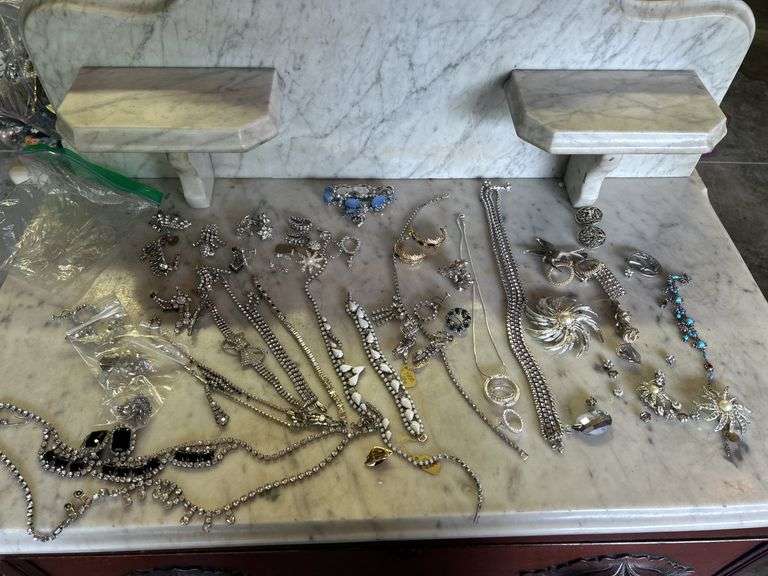 Costume Jewelry Lot: Necklaces, Bracelets, Earrings and Brooches image