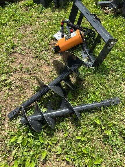 L7- SKID STEER AUGER DRIVE AND BIT image