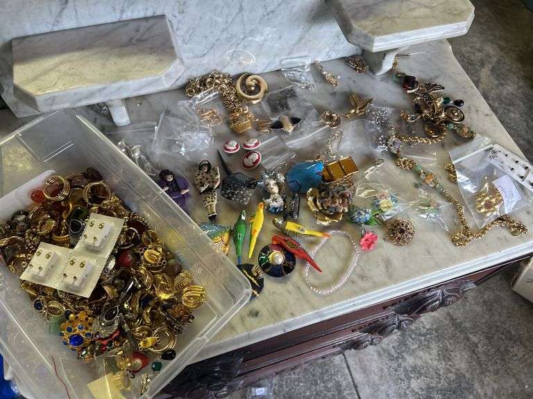 Mixed Lot of Jewelry, Pins, Earrings and Brooches image