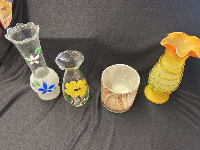 Assorted Decorative Vases (Set of 4) image