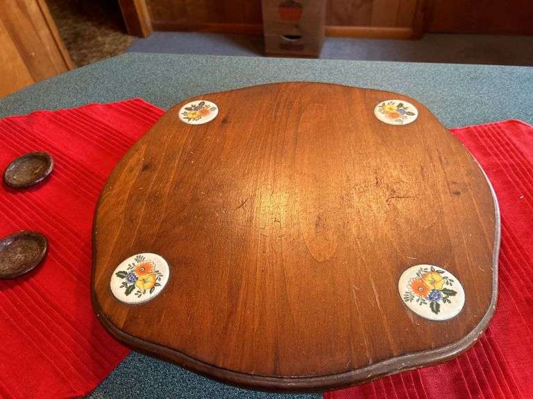 Ceramic Pie Dish with Lattice Lid and Wooden Serving Board