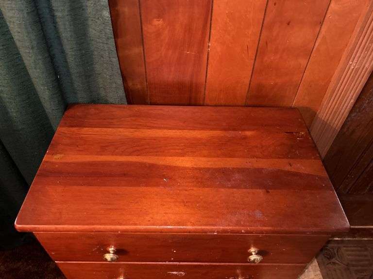 Wood 4-Drawer Dresser
