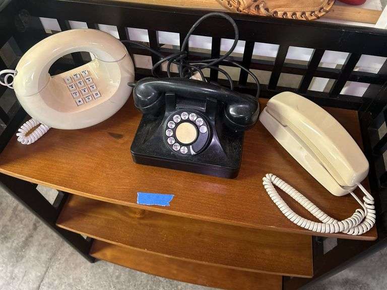 Collection of Desk Telephones image